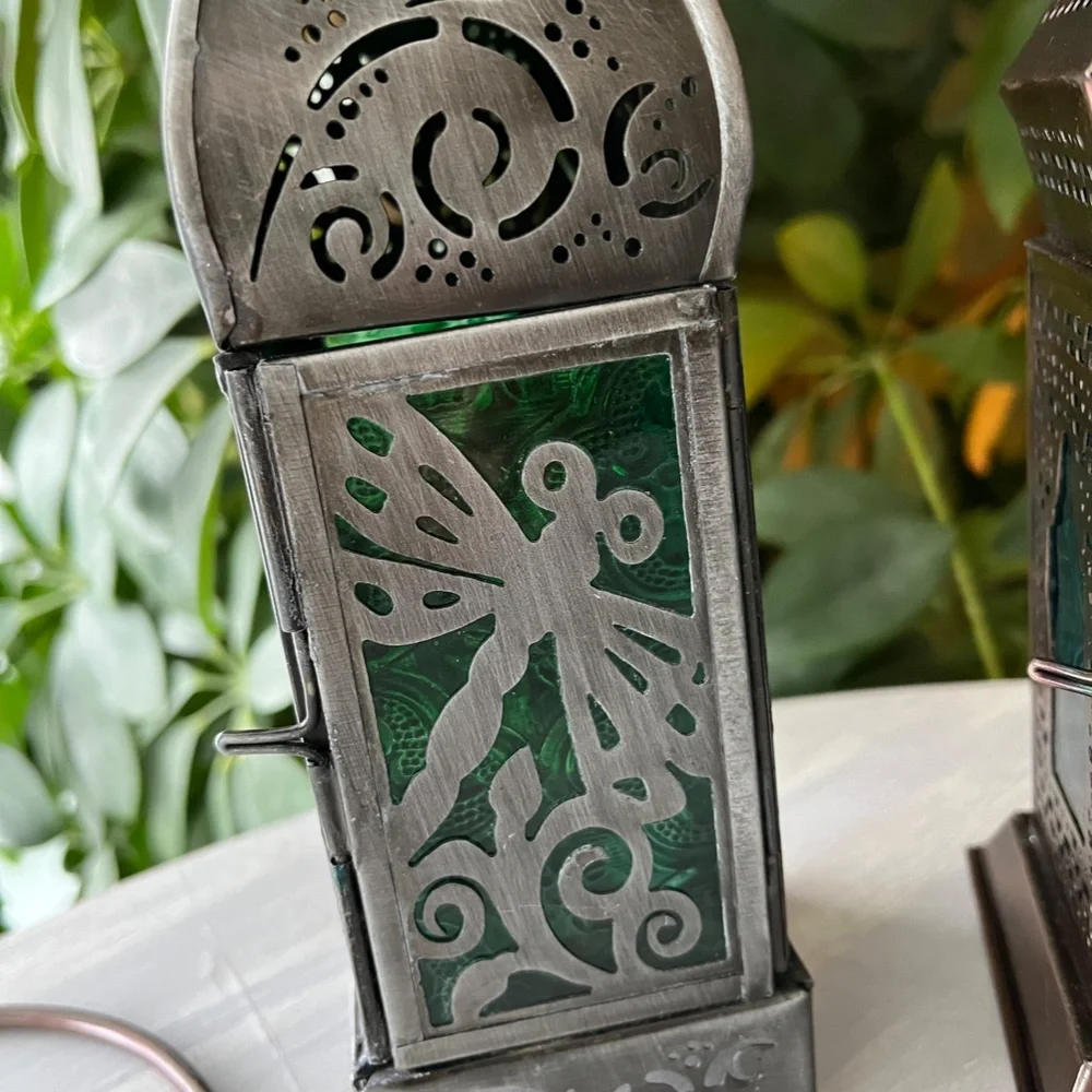 Lantern - Picture 1 of 4